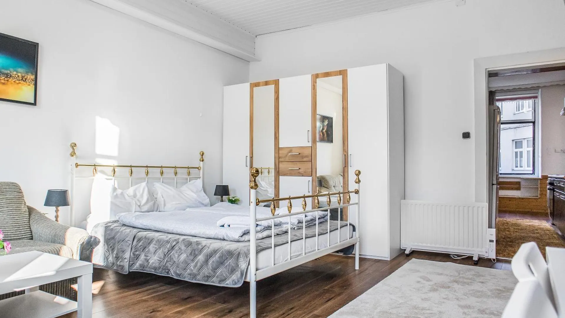 Spacious 2Br Apartment Near Millennium & Danube Vienna 0*,